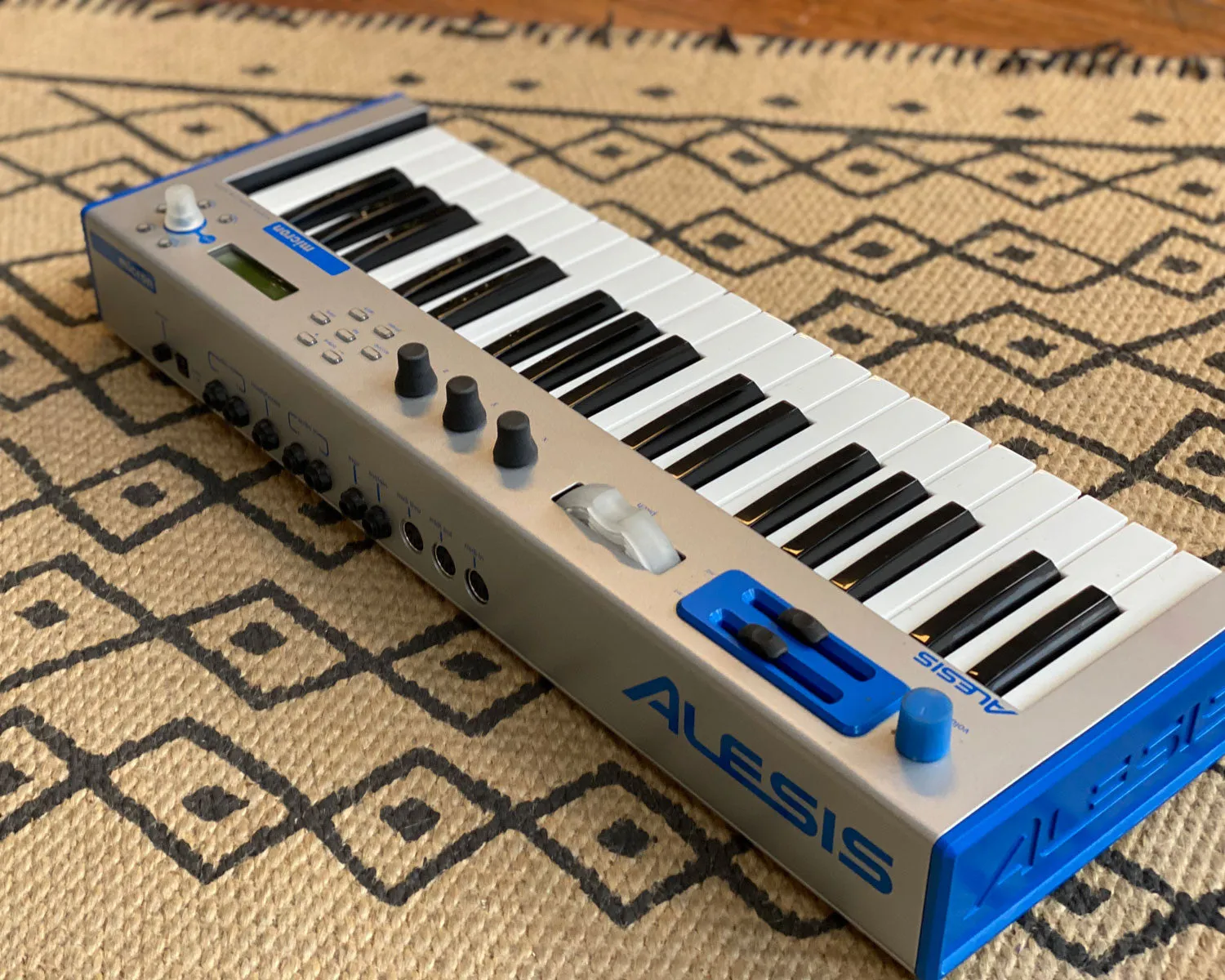 ALESIS Micron SE