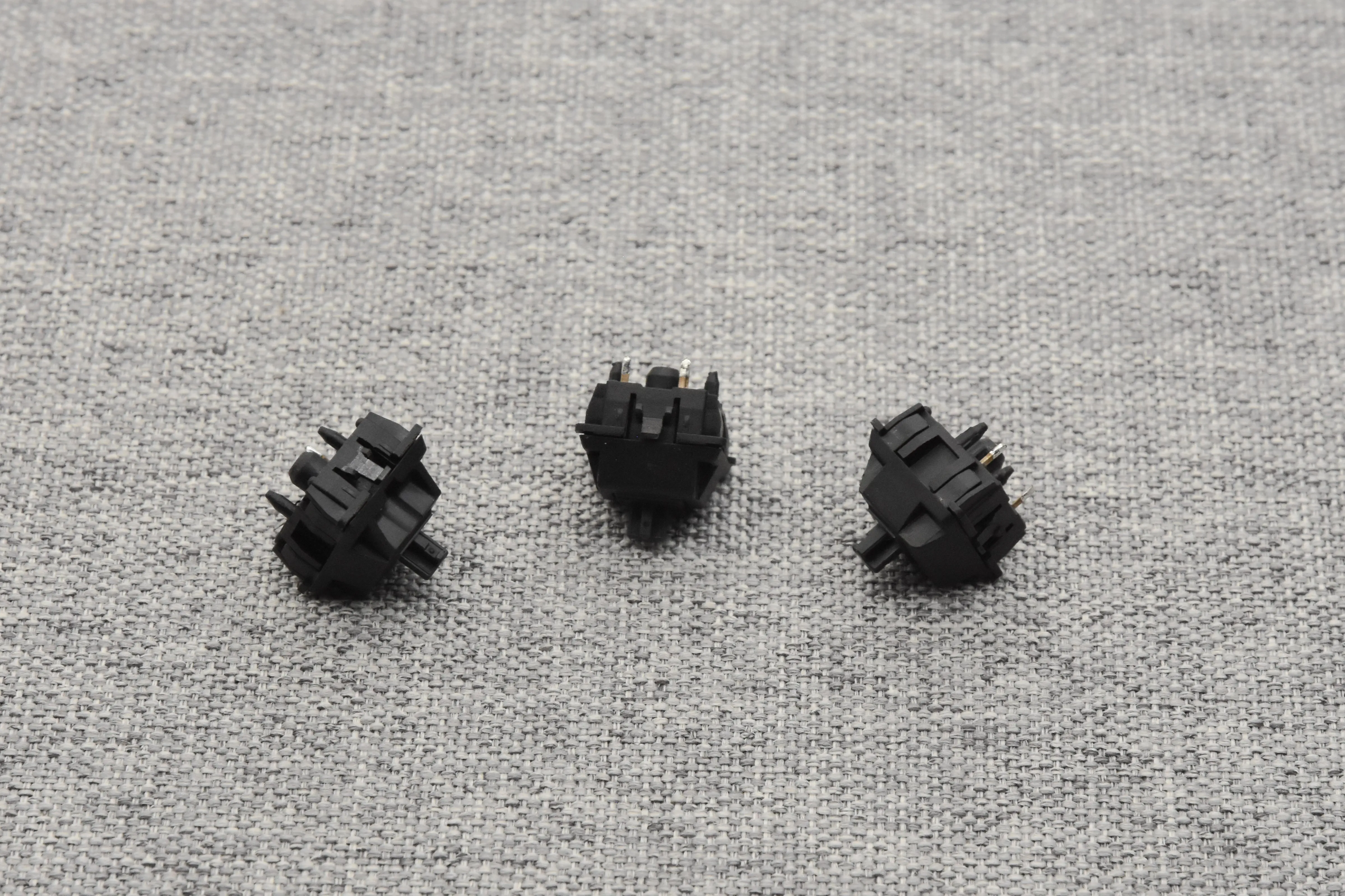 PRE-RETOOLED AND VINTAGE CHERRY MX BLACK SWITCHES (110PCS)