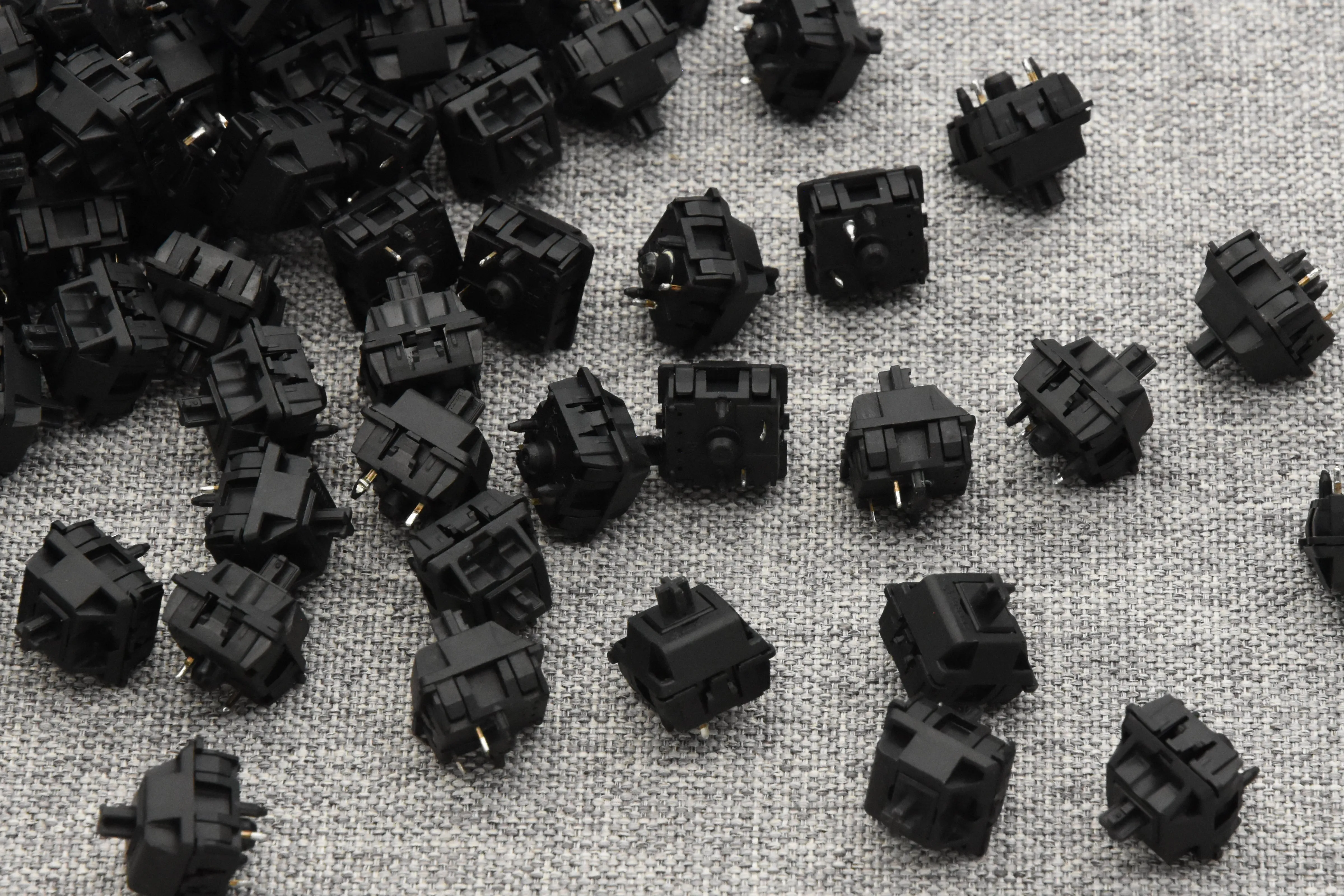 PRE-RETOOLED AND VINTAGE CHERRY MX BLACK SWITCHES (110PCS)