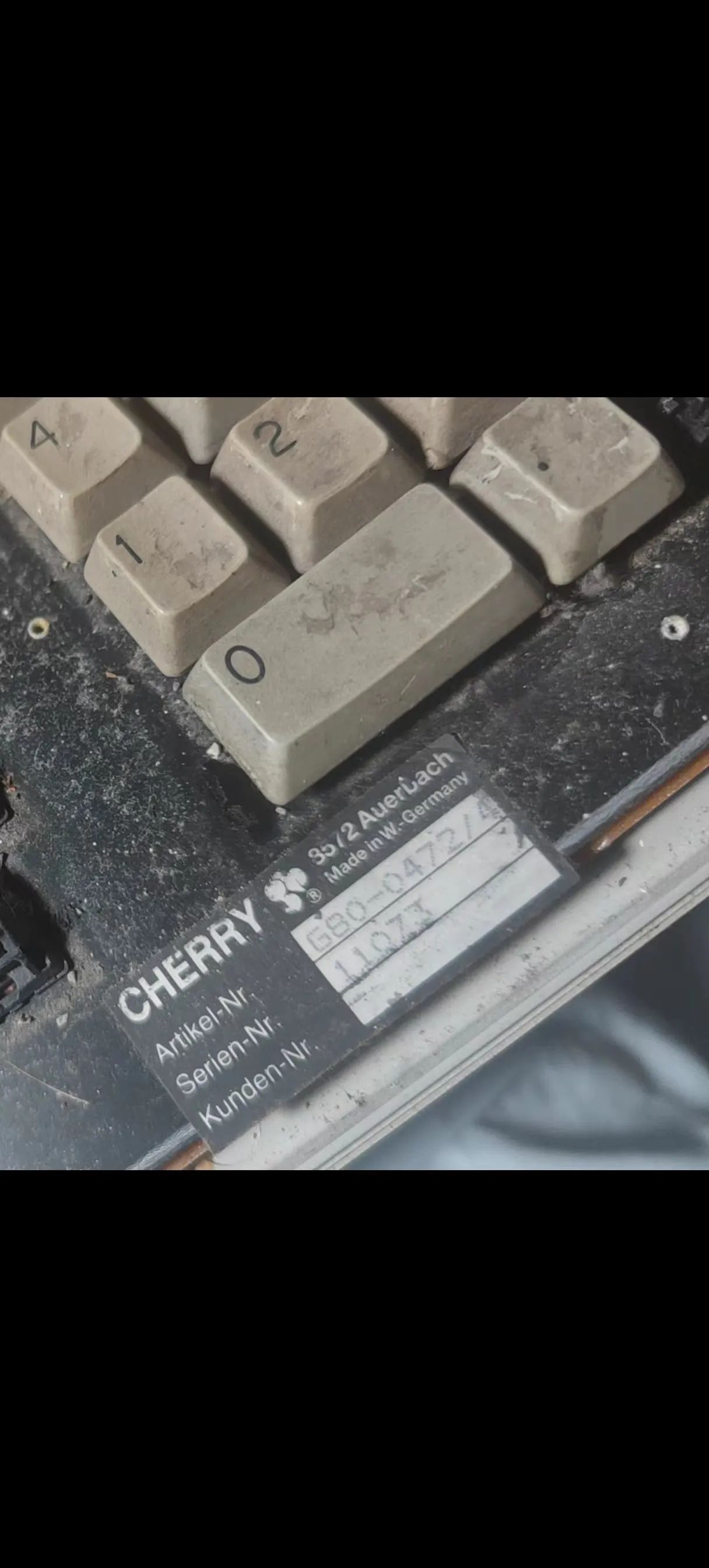 PRE-RETOOLED AND VINTAGE CHERRY MX BLACK SWITCHES (110PCS)