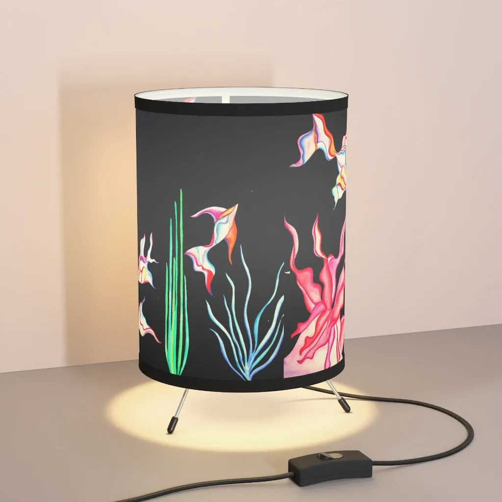 Tripod Lamp with High-Res Printed Shade, US\CA plug