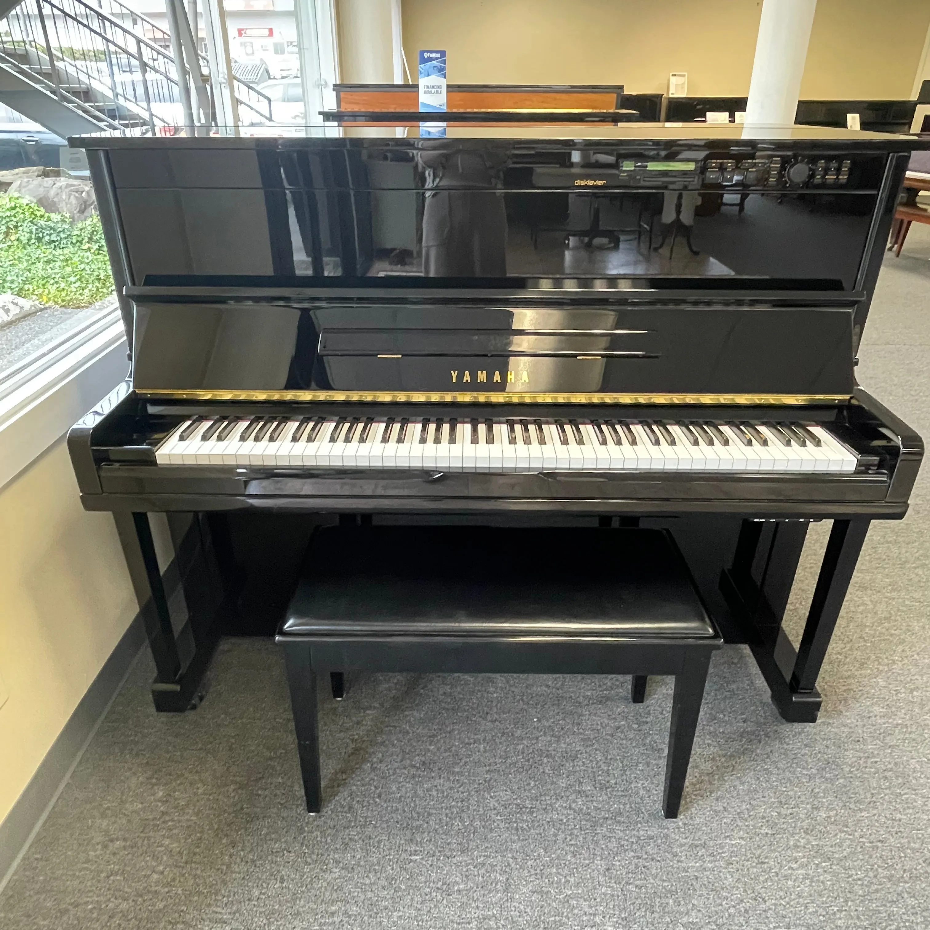 Yamaha U1 (48'')